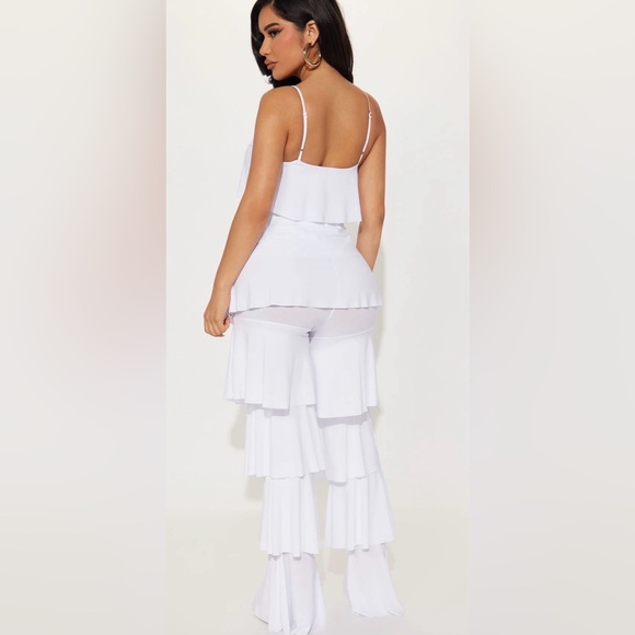 Elegant White Tiered Maxi Dress - Picture 5 of 5